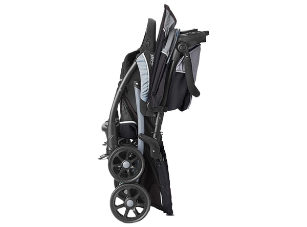 FOLDING THE STROLLER – A LEFT-HAND GAME