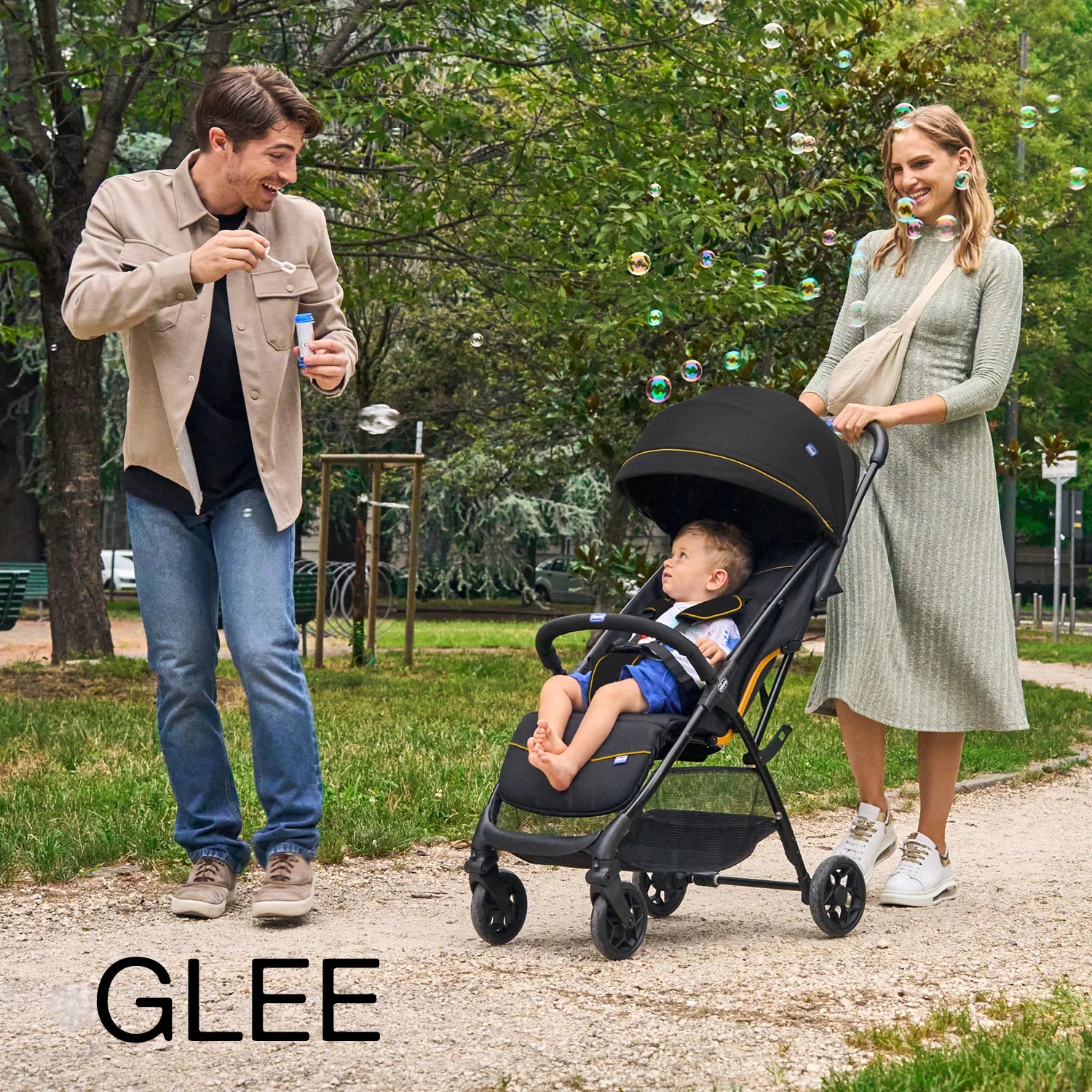 Glee Uneven Black Stroller