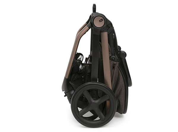 SUPER LIGHT AND COMPACT