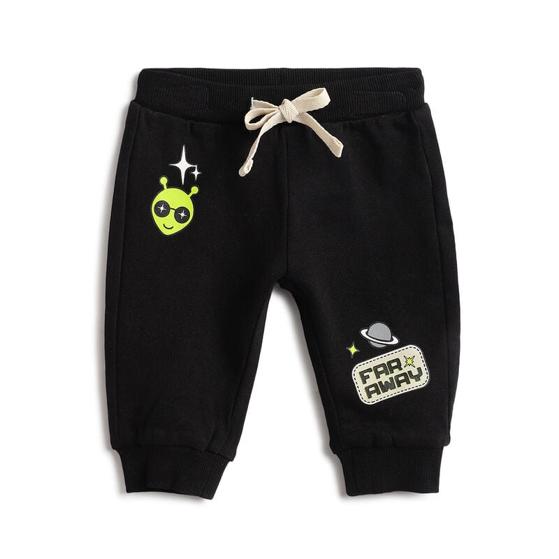 Boys Beige Printed Sweatshirt with Jogger Pant image number 2