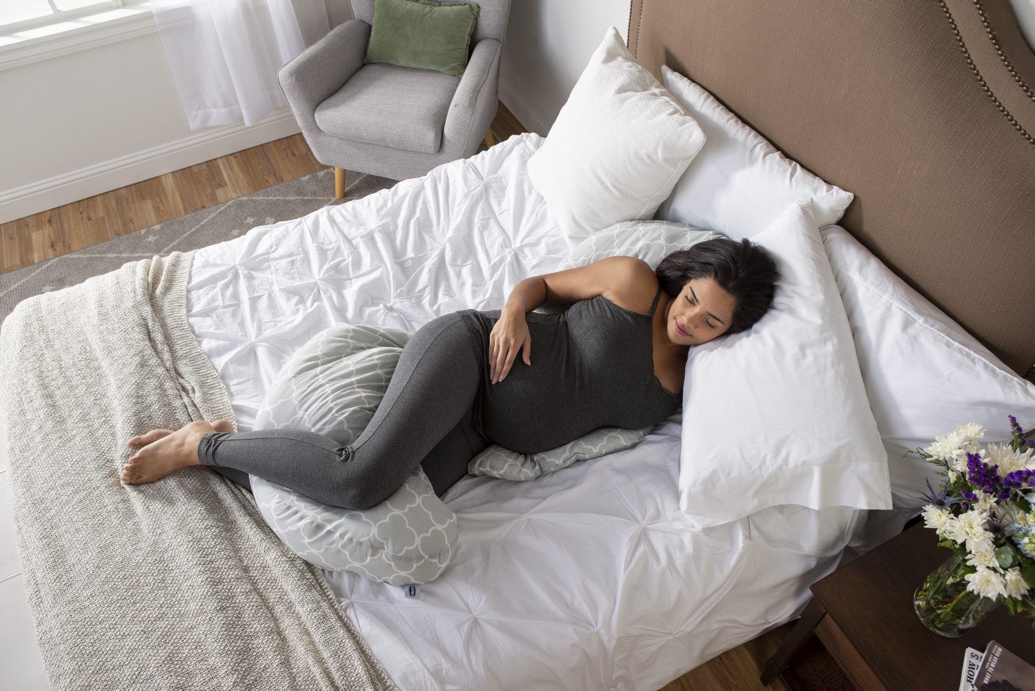 Boppy pillow sale with velcro straps