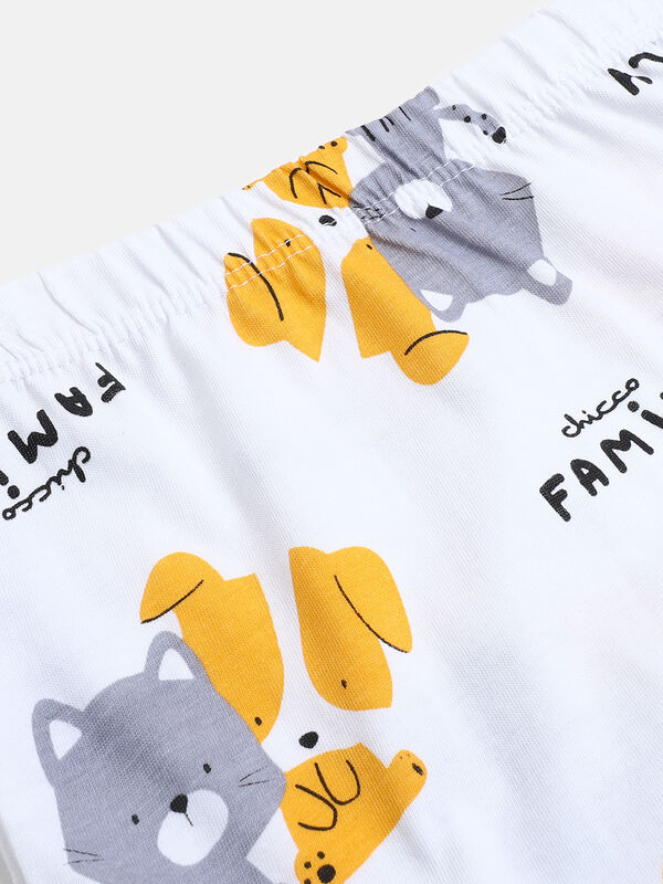 Infants White & Yellow Printed T- Shirt with Short Pants image number null