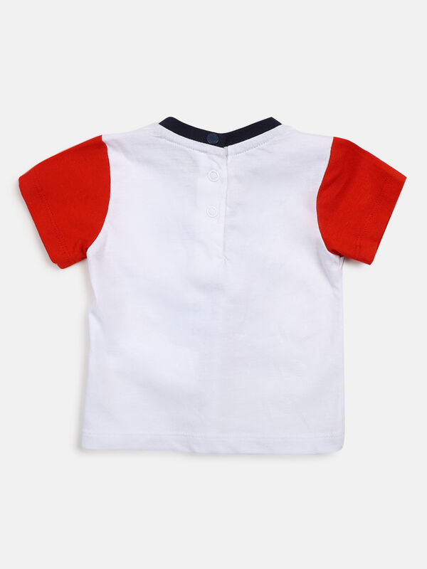 Boys White & Red Printed T-Shirt with Short Pants image number null